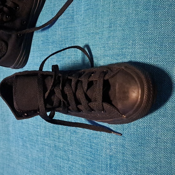 Converse Black Canvas High-Tops Size 2 - Picture 3 of 7